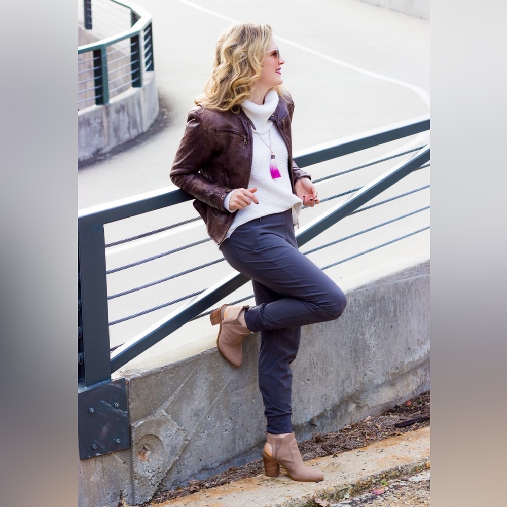 Athleta Soho (original) Lined Joggers-Charcoal